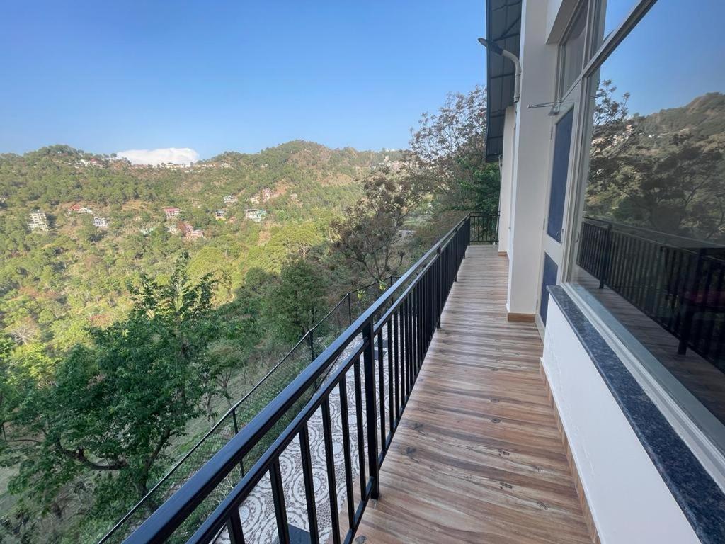 Idyllic Private Cottage W/King Bed + Mountain View Kasauli Exteriör bild